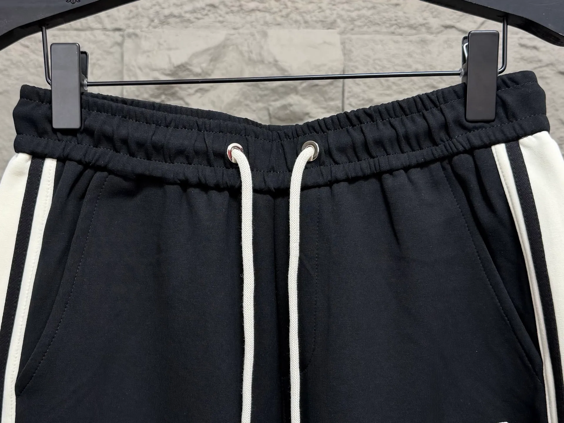 Moncler 2026ss ● ： ， ， ，Breathable ， 。 ● ： ，Retro ； ， ， ， 。 ● ： M ， ； Moncler Classic ， 。 ● ： ， ， ， 。 ● ： 、 、 ， 、T 、 ， 。，🧱 。 SIZE：M L XL XXL XXXL